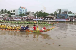 Giải đua ghe Ngo tỉnh Trà Vinh mừng lễ hội Oóc Om Bóc năm 2019