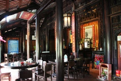 Độc đáo kiến trúc "nhà trăm cột" ở Long An