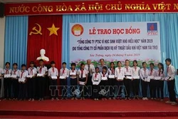 Trao học bổng năm 2019 cho học sinh dân tộc Khmer vượt khó ở Sóc Trăng