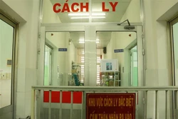 Khu vực cách ly, điều trị bệnh nhân COVID-19 tại Khoa Bệnh Nhiệt đới, Bệnh viện Chợ Rẫy Thành phố Hồ Chí Minh. Ảnh: Đinh Hằng - TTXVN