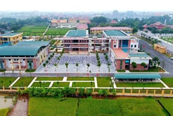 Trường Trung học cơ sở trọng điểm tại huyện Vĩnh Tường khang trang, hiện đại. Ảnh: vinhphuc.edu.vn 