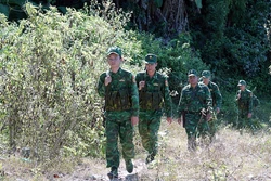 Bộ đội Biên phòng tỉnh Gia Lai tăng cường tuần tra, kiểm soát trên tuyến biên giới. Ảnh: Hoài Nam - TTXVN