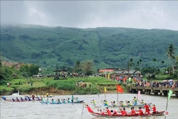 Lễ hội đua thuyền truyền thống đầu năm mới: Nét đẹp văn hóa, gắn kết cộng đồng