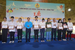 Trao học bổng Nguyễn Đức Cảnh tặng con người lao động có hoàn cảnh khó khăn ở tỉnh Bà Rịa - Vũng Tàu