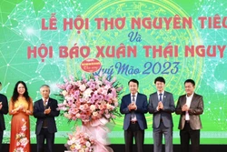 Lễ hội Thơ Nguyên tiêu và Hội Báo Xuân Quý Mão tại Thái Nguyên