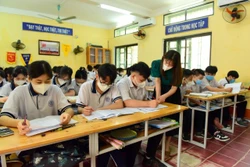 Trường THPT Tân Trào, thành phố Tuyên Quang, tổ chức ôn tập cho học sinh lớp 12. Ảnh: Quang Cường – TTXVN.