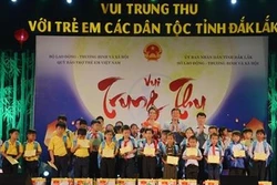 Vui Tết Trung thu với trẻ em các dân tộc tỉnh Đắk Lắk