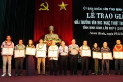 Trao Giải thưởng Văn học Nghệ thuật Trương Hán Siêu lần thứ V