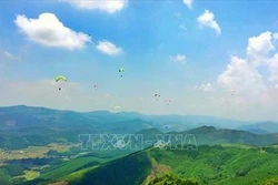 Yên Bái khai mạc Festival dù lượn “Bay trên mùa nước đổ” năm 2019