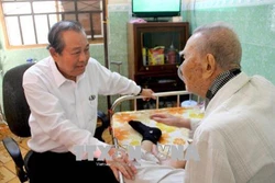 Phó Thủ tướng Thường trực Trương Hòa Bình thăm và chúc Tết tại Long An