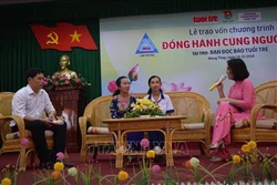 Hỗ trợ vốn làm kinh tế gia đình cho giáo viên gặp khó khăn