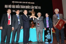 Chủ tịch nước đề nghị Hội Khoa học Lịch sử Việt Nam sớm hoàn thành bộ “quốc sử”