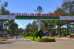 Đường vào trung tâm huyện Bảo Lâm. Nguồn: baolamdong.vn