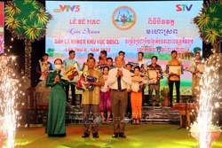 Bế mạc Liên hoan Dân ca Khmer khu vực Đồng bằng sông Cửu Long