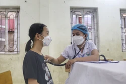 Ngày 11/8, cả nước có 2.367 ca COVID-19 mới; đã có hơn 10 triệu F0 khỏi bệnh