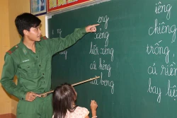 Lớp học đặc biệt ở vùng biên giới Tuyên Bình (Long An)