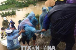 Tiếp tục công tác khắc phục thiệt hại vùng mưa lũ
