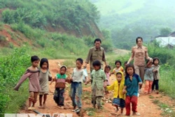 32,1% trẻ em dưới 5 tuổi người dân tộc thiểu số bị suy dinh dưỡng thấp còi