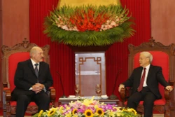 Tổng Bí thư, Chủ tịch Quốc hội, Thủ tướng Chính phủ tiếp, hội kiến Tổng thống Belarus
