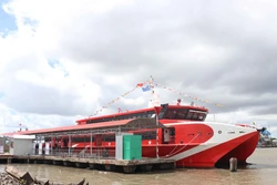 Tàu cao tốc Phú Quốc Express có thể chở được 600 khách, được đưa vào khai thác trên tuyến tàu cao tốc Cà Mau - Nam Du - Phú Quốc. Ảnh: Huỳnh Anh - TTXVN