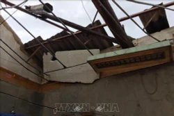 Mưa dông khiến 69 ngôi nhà bị tốc mái tại Bắc Kạn