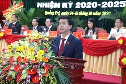 Bí thư Tỉnh ủy Quảng Trị Lê Quang Tùng phát biểu tại Đại hội. Ảnh: Nguyên Lý - TTXVN