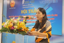 Thứ trưởng, Phó Chủ nhiệm Ủy ban Dân tộc Hoàng Thị Hạnh phát biểu tại Hội thảo. Ảnh: baodantoc.vn