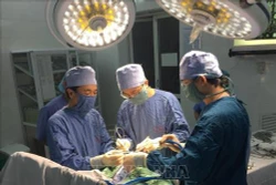 Lạng Sơn đẩy mạnh tự chủ tài chính tại các cơ sở y tế công lập