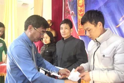 Quan tâm đoàn viên Công đoàn và người lao động dịp Tết