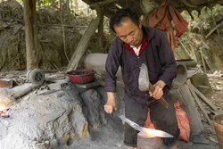 Nghề rèn của người Mông ở Điện Biên được công nhận Di sản Văn hóa phi vật thể Quốc gia