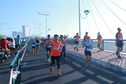 Hơn 11.000 vận động viên tham gia Giải chạy VnExpress Marathon Marvelous Nha Trang 2023