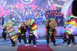 Tiết mục nghệ thuật tại Khai mạc Lễ hội Hoa Đào xứ Lạng 2024. Ảnh: Anh Tuấn – TTXVN