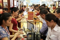 Giao dịch vàng trầm lắng