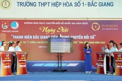 Đoàn viên, thanh niên tham gia Hội thi “Thanh niên với chuyển đổi số”. Ảnh: Đồng Thúy-TTXVN