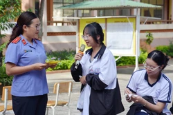 Hướng học sinh đến tình bạn đẹp để ngăn chặn bạo lực học đường