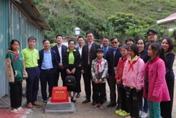 Công đoàn Thông tấn xã Việt Nam cùng "đưa yêu thương đến với Hà Giang"
