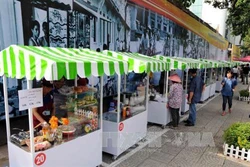 Khai trương hai phố hàng rong đầu tiên tại Thành phố Hồ Chí Minh