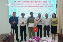 Anh Điểu Nhân lao xuống dòng nước xiết cứu thành công người bị cuốn trôi