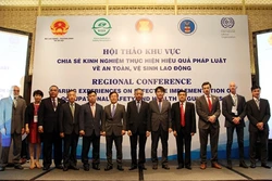 Chia sẻ kinh nghiệm thực hiện hiệu quả pháp luật về an toàn vệ sinh lao động