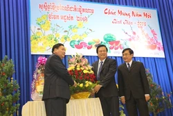 Thắt chặt quan hệ hợp tác hữu nghị giữa Long An và hai tỉnh Svây Riêng, Prey Veng, Campuchia
