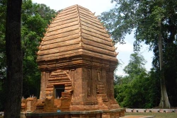 Dấu tích Chăm trên đất Tây Nguyên