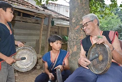 Già A Ve - Người truyền lửa đam mê cồng chiêng