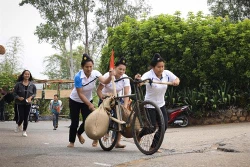 “Đua xe đạp thồ” - tái hiện lịch sử hào hùng của dân tộc