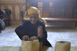 Độc đáo túi đựng cơm của người M'nông