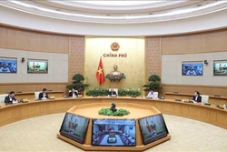 Thủ tướng yêu cầu đóng cửa các dịch vụ không cần thiết để hạn chế tối đa tụ tập đông người