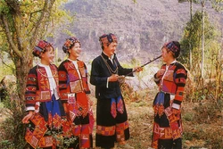 Dân tộc Lô Lô