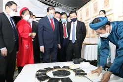 Khai mạc triển lãm “Di sản văn hóa, danh thắng Việt Nam và sản phẩm thủ công truyền thống” năm 2021