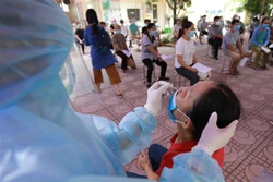 Phó Thủ tướng Vũ Đức Đam lưu ý một số điểm trong thực hiện chỉ đạo chống dịch COVID-19