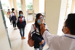 Từ ngày 22/11, học sinh lớp 9 của thêm 17 huyện, thị xã của Hà Nội đi học trực tiếp