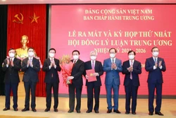 Ra mắt Hội đồng Lý luận Trung ương nhiệm kỳ 2021 - 2026